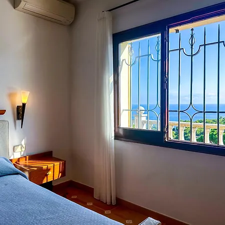 Roc Blau - Con Piscina Y Maravillosas Vistas Al Mar Isla Roja